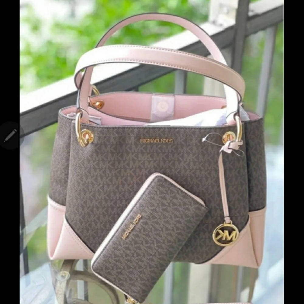Michael Kors Authentic Nicole with phone wallet